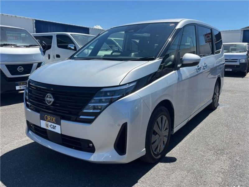 NISSAN SERENA