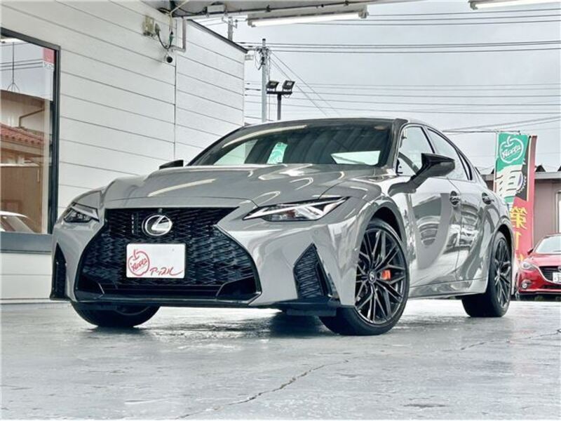 LEXUS IS