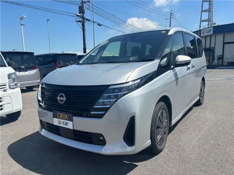 NISSAN SERENA