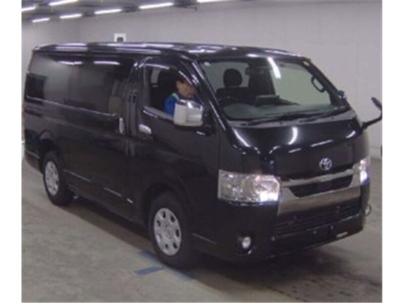 TOYOTA HIACE VAN