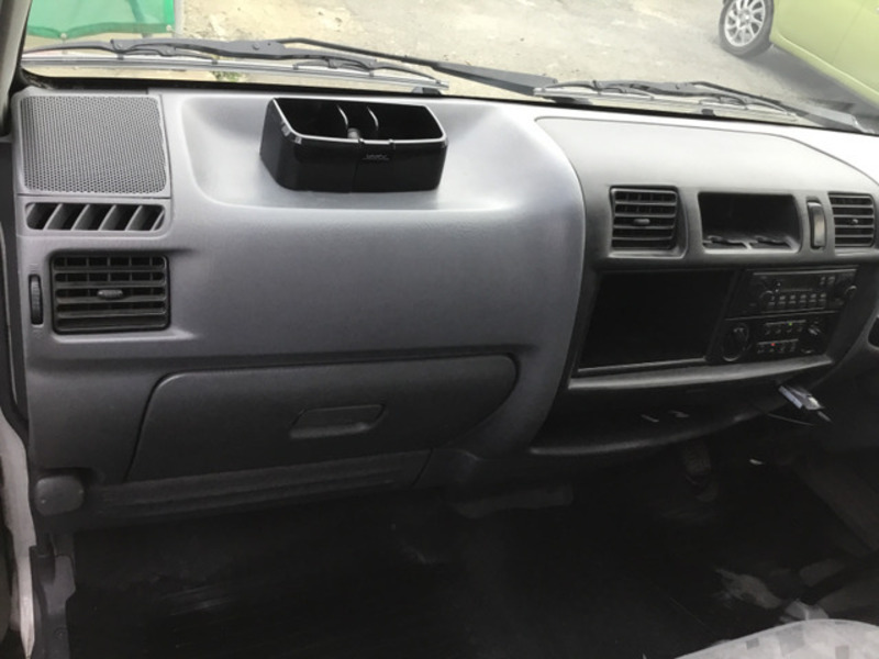 BONGO VAN