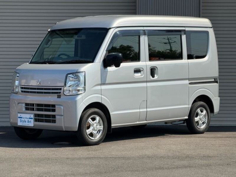 MITSUBISHI MINICAB VAN