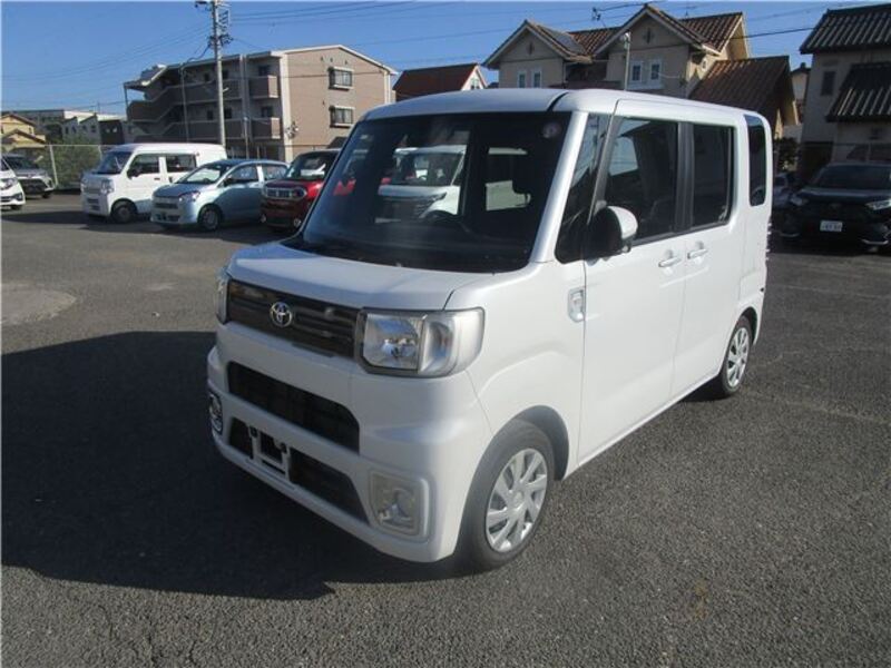 TOYOTA PIXIS MEGA