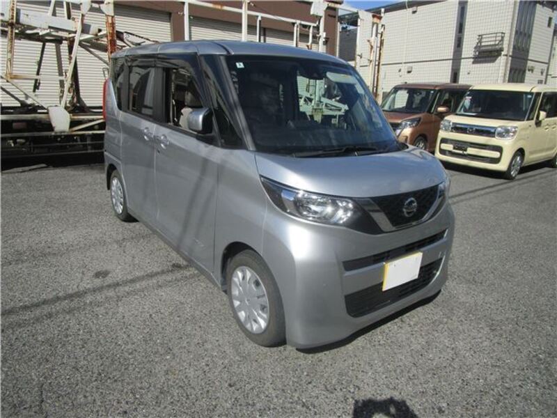 NISSAN ROOX