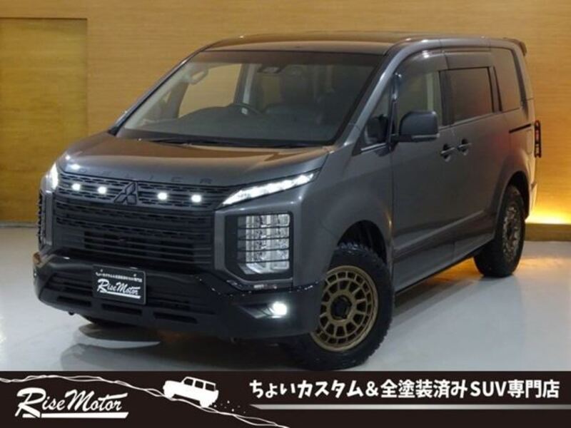 MITSUBISHI DELICA D5