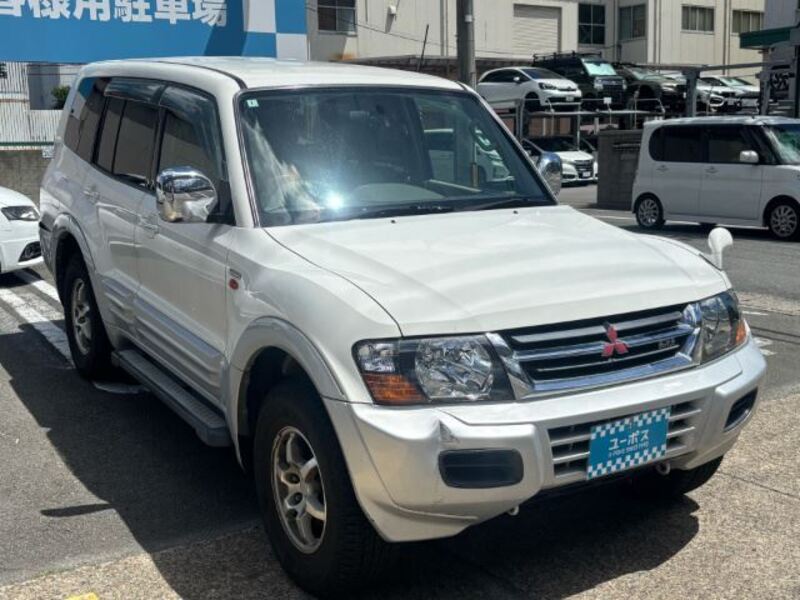 MITSUBISHI PAJERO