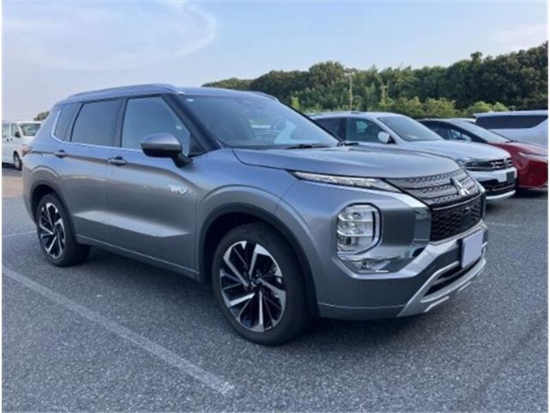 MITSUBISHI OUTLANDER PHEV