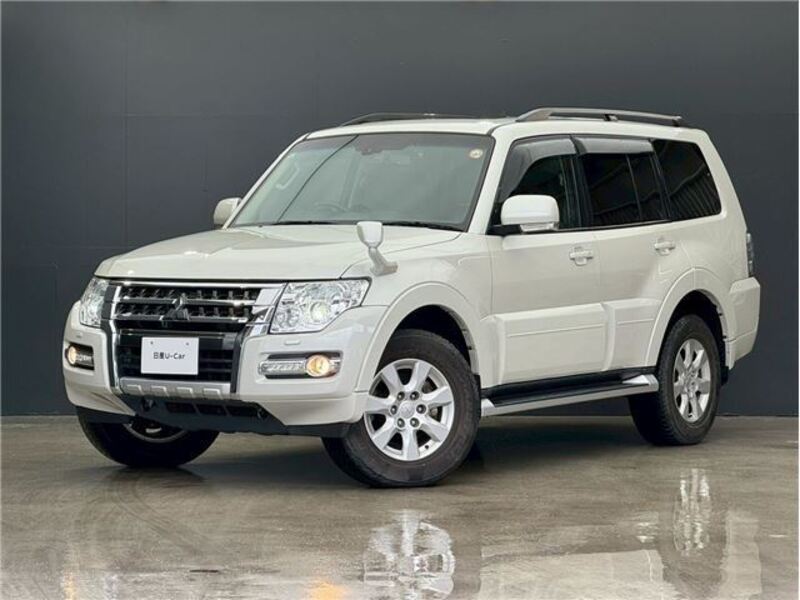 MITSUBISHI PAJERO