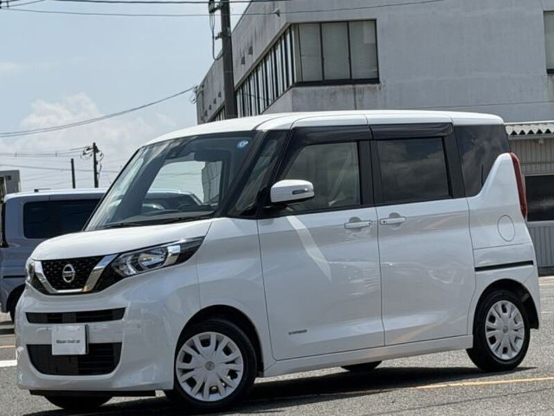 NISSAN ROOX