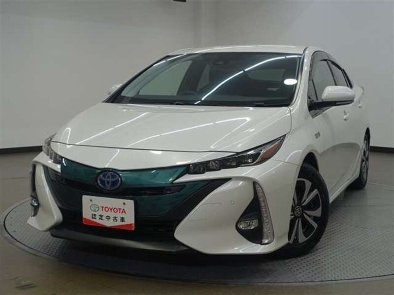 TOYOTA PRIUS PHV