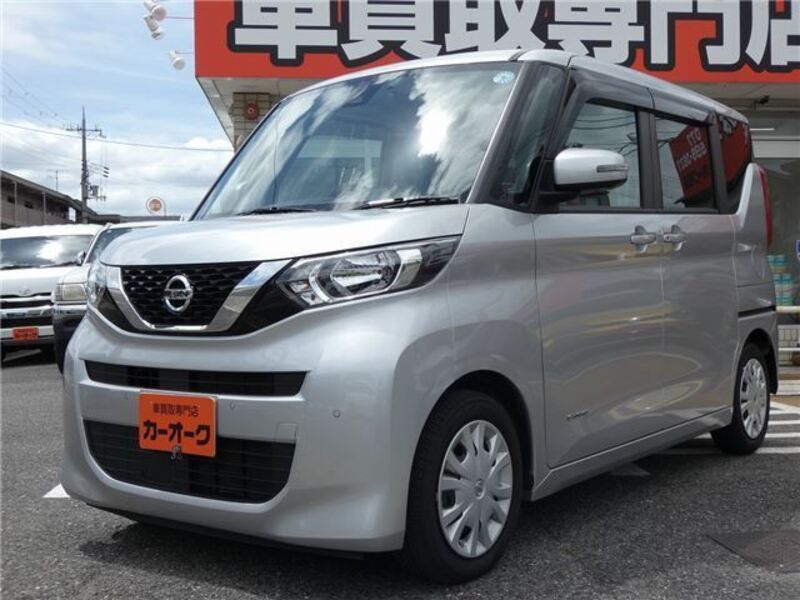 NISSAN ROOX