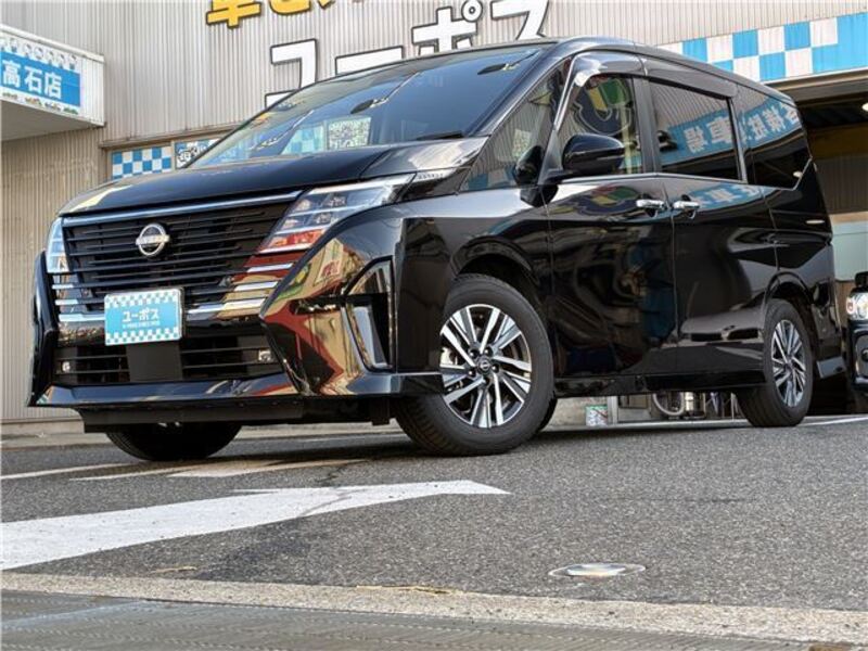 NISSAN SERENA