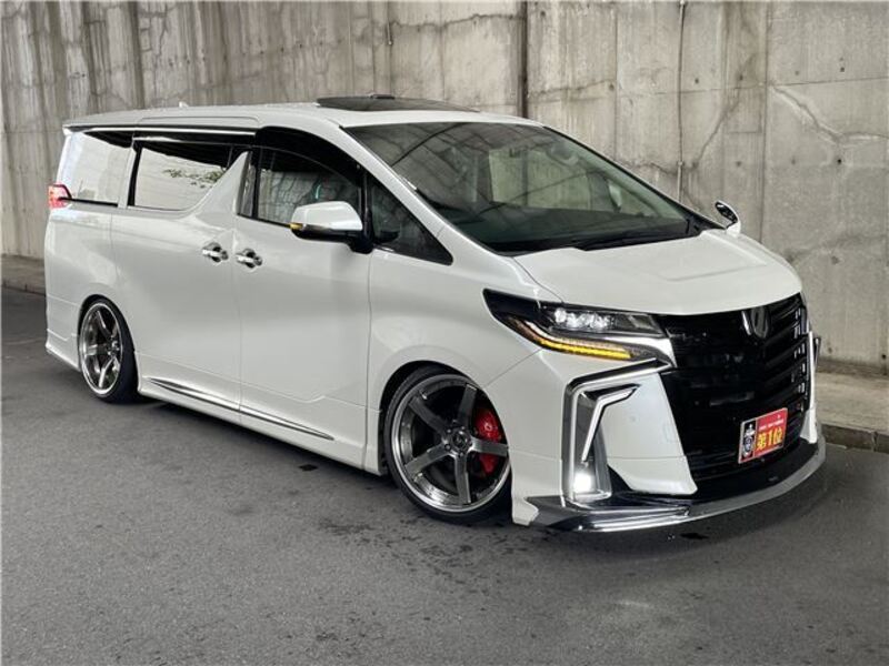 TOYOTA ALPHARD