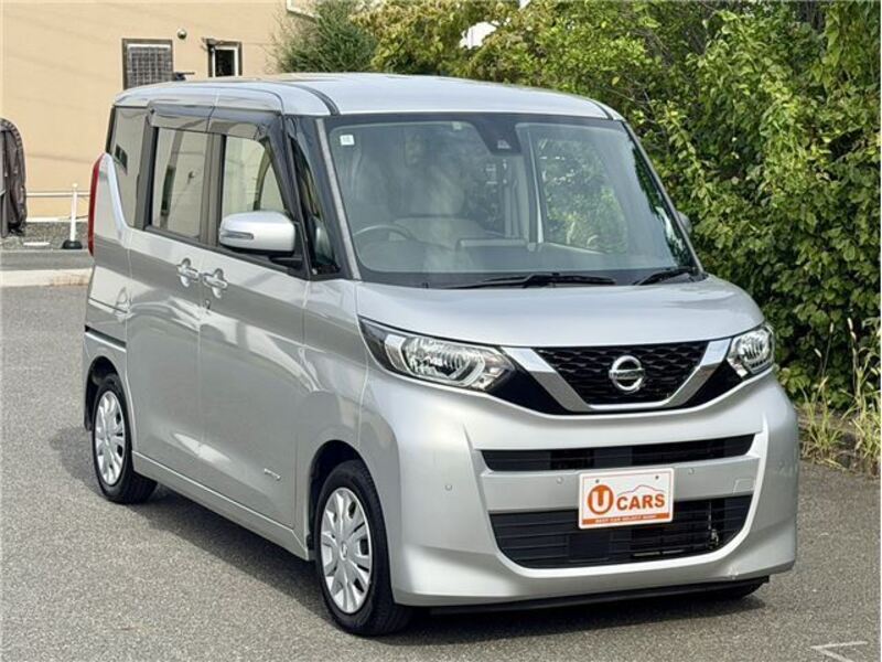 NISSAN ROOX