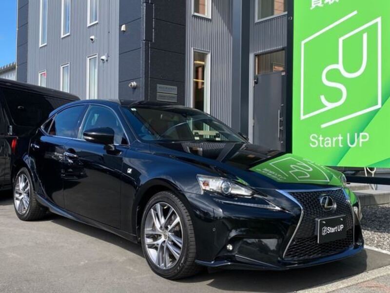 LEXUS IS