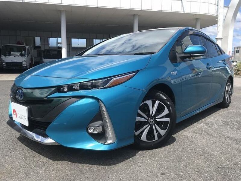 TOYOTA PRIUS PHV