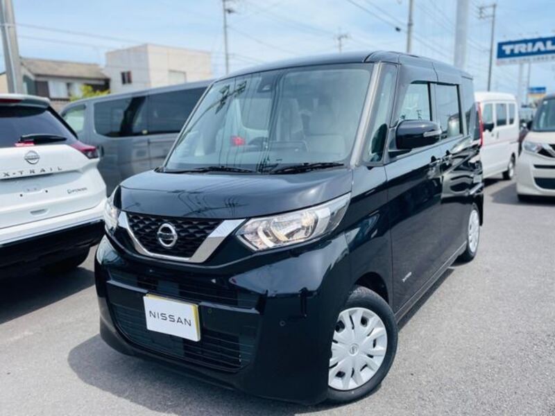 NISSAN ROOX