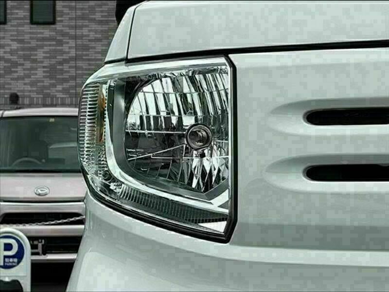 N-VAN