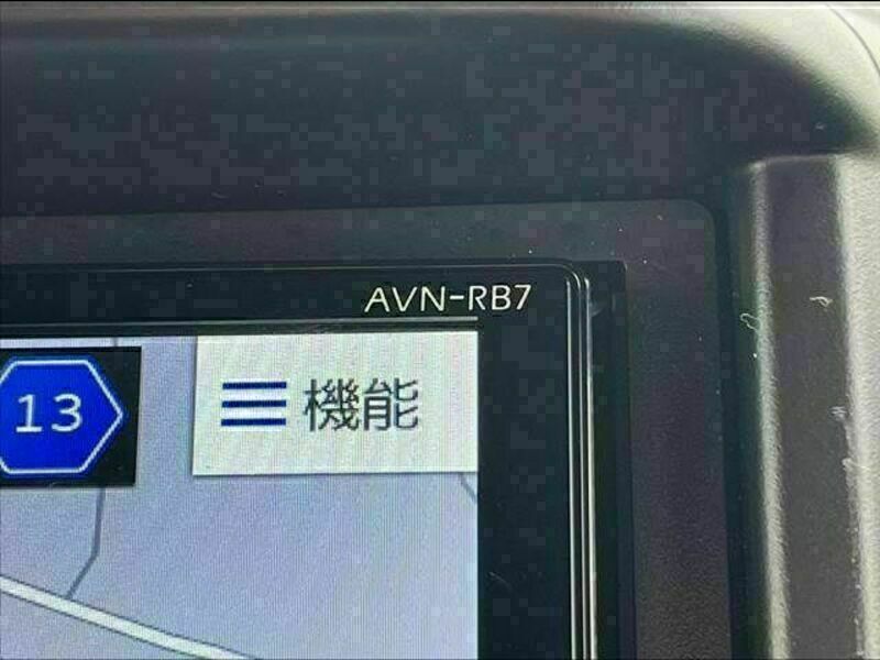 N-VAN