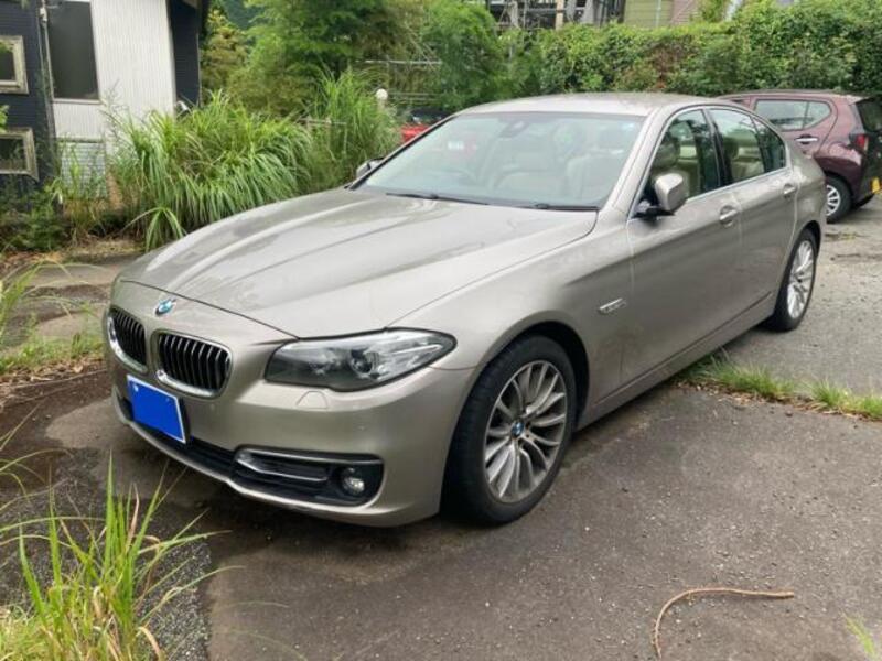 BMW 5 SERIES