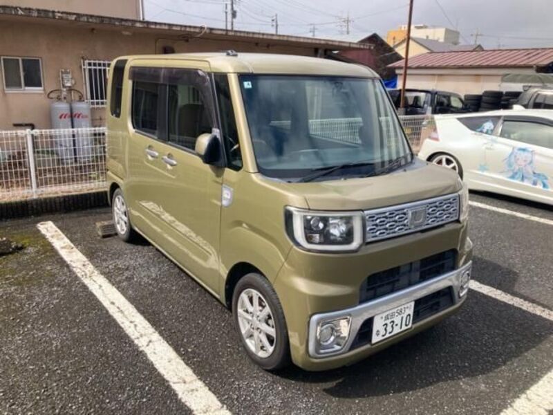 DAIHATSU WAKE