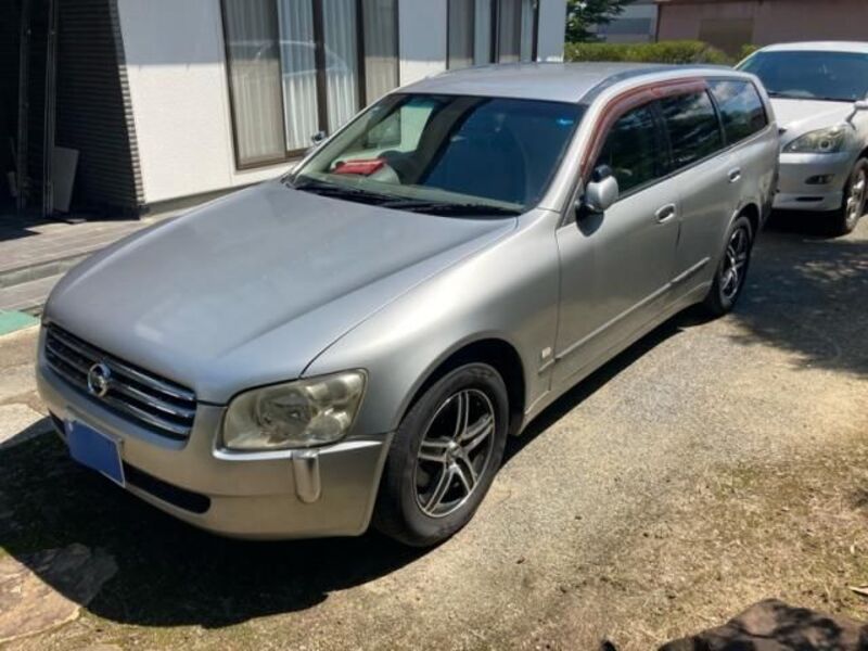 NISSAN STAGEA
