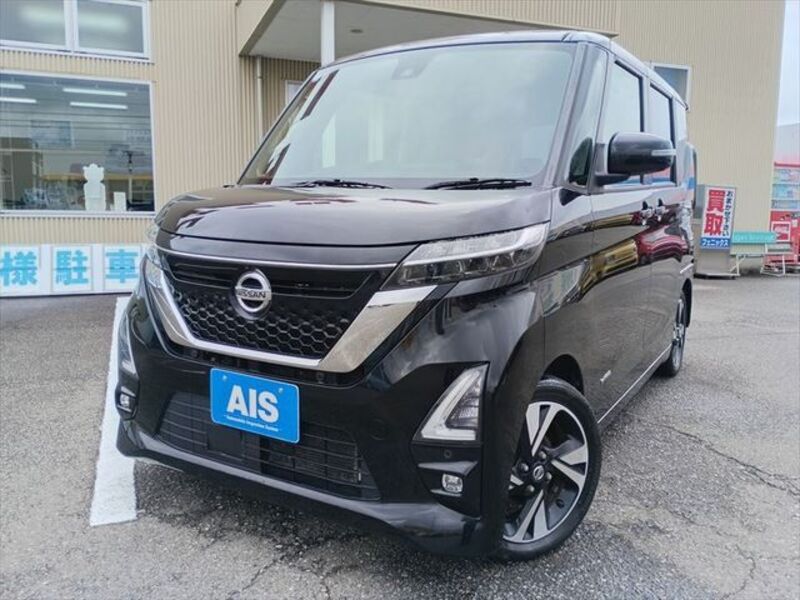NISSAN ROOX