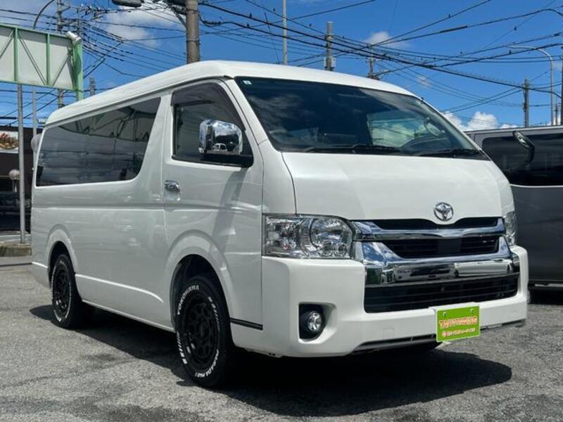 TOYOTA HIACE WAGON
