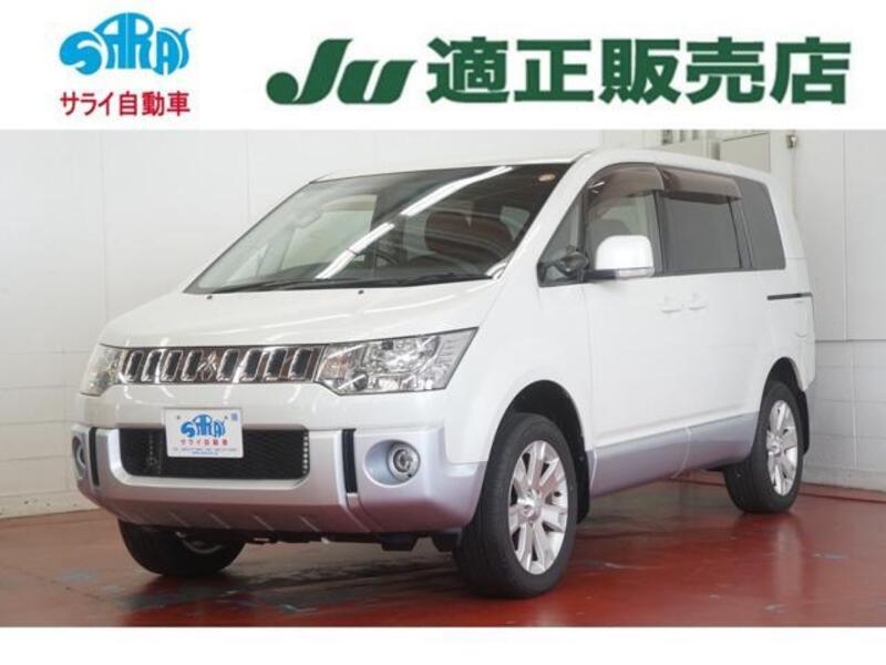 MITSUBISHI DELICA D5