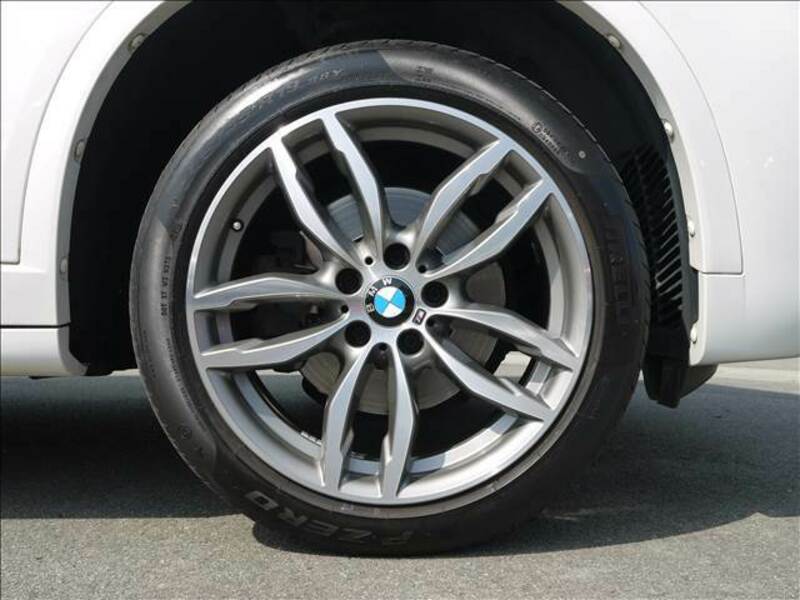 X4