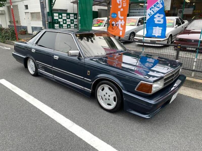 NISSAN GLORIA