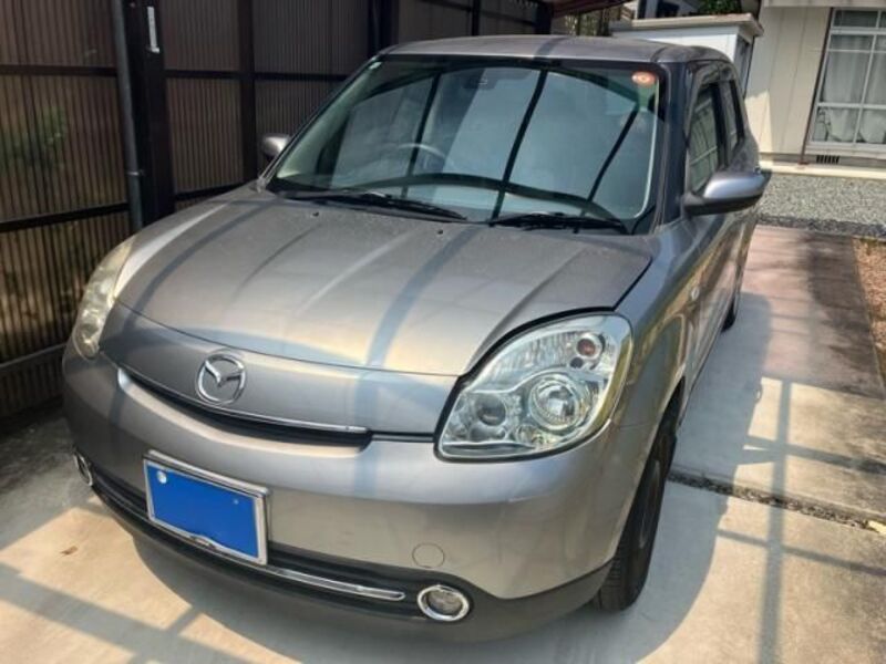 MAZDA VERISA