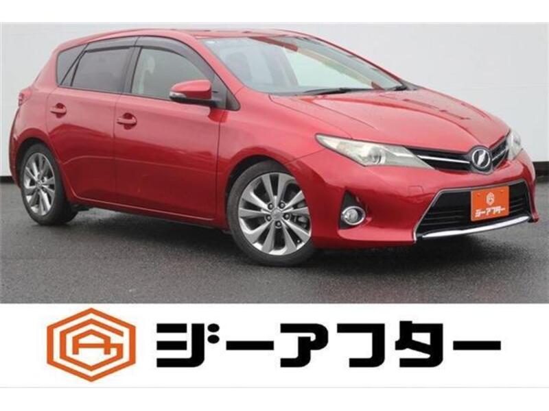 TOYOTA AURIS