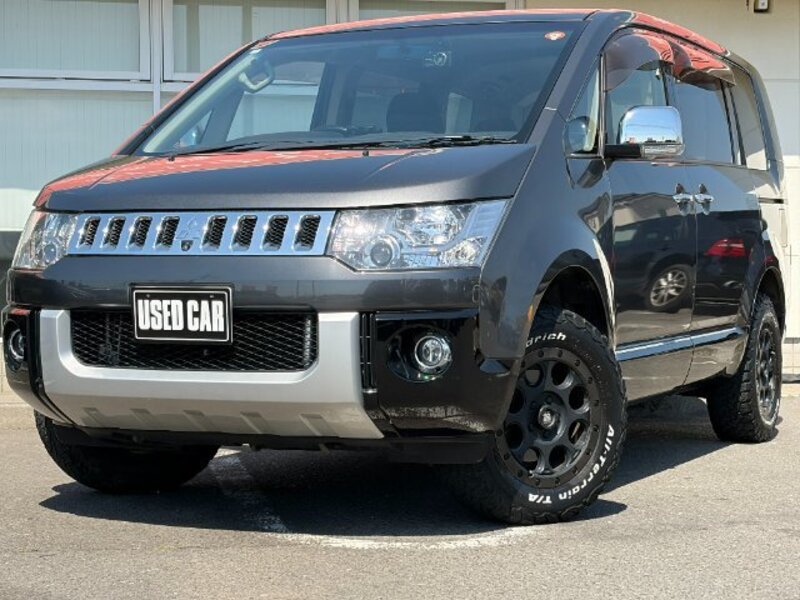 MITSUBISHI DELICA D5