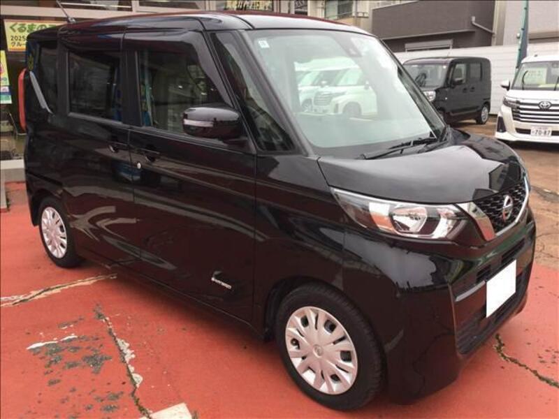 NISSAN ROOX