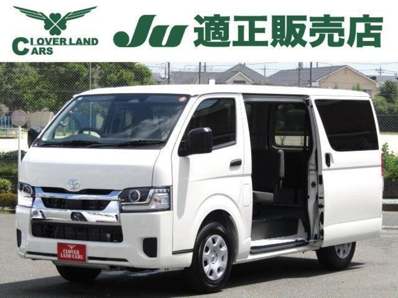 TOYOTA HIACE VAN