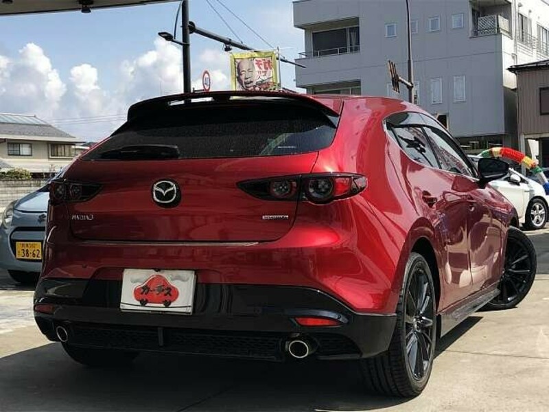 MAZDA3
