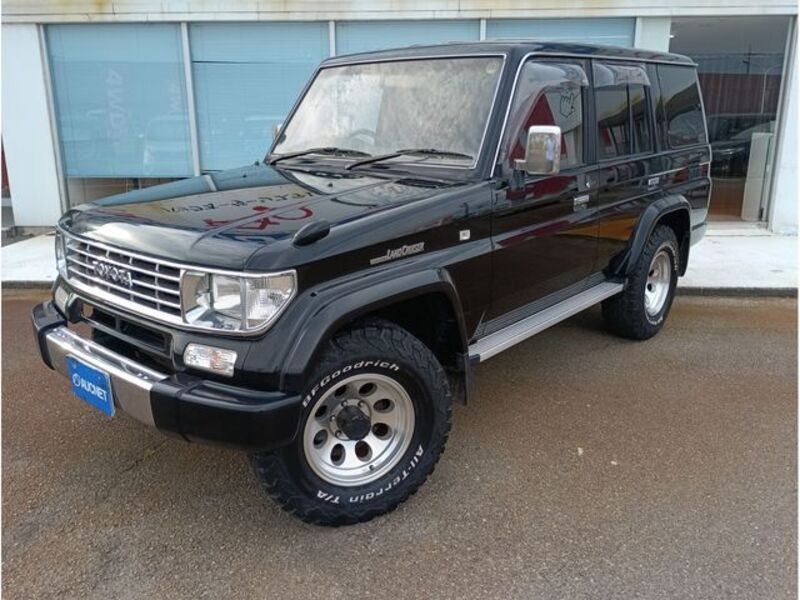 TOYOTA LAND CRUISER PRADO