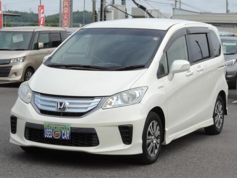 HONDA FREED HYBRID