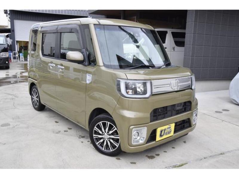 DAIHATSU WAKE