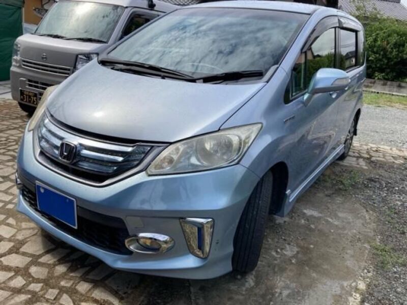 HONDA FREED HYBRID