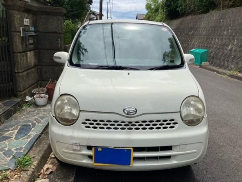 DAIHATSU MOVE LATTE