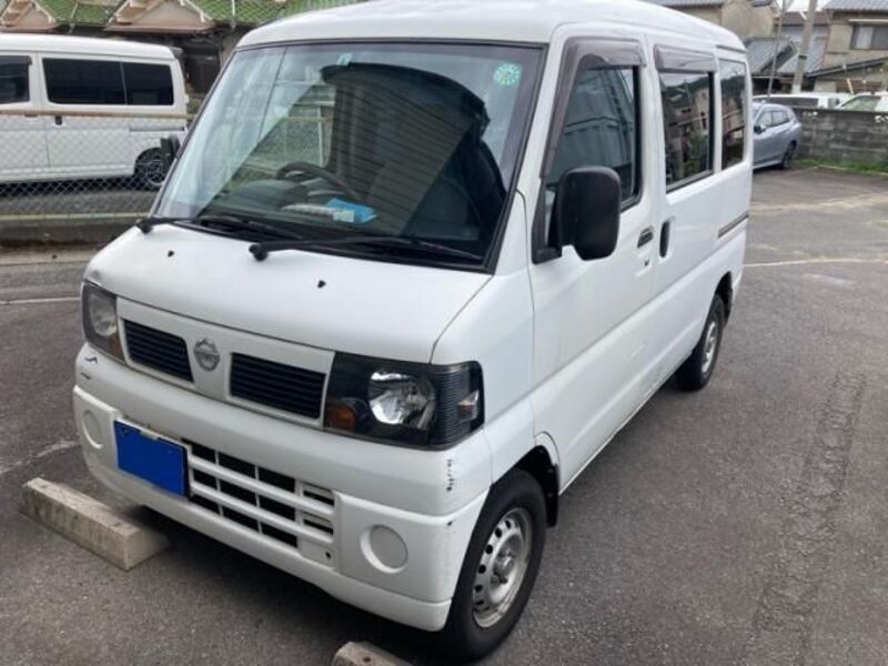 NISSAN CLIPPER VAN