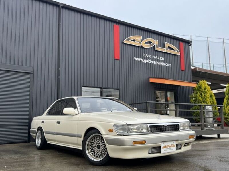 NISSAN LAUREL