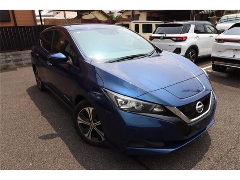 NISSAN LEAF