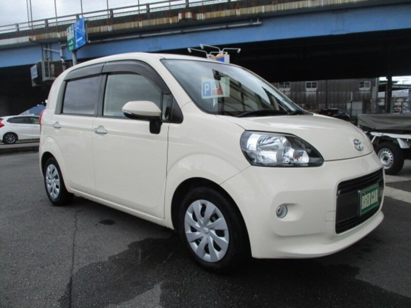 TOYOTA PORTE
