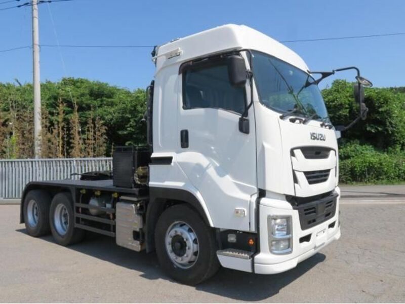 ISUZU GIGA