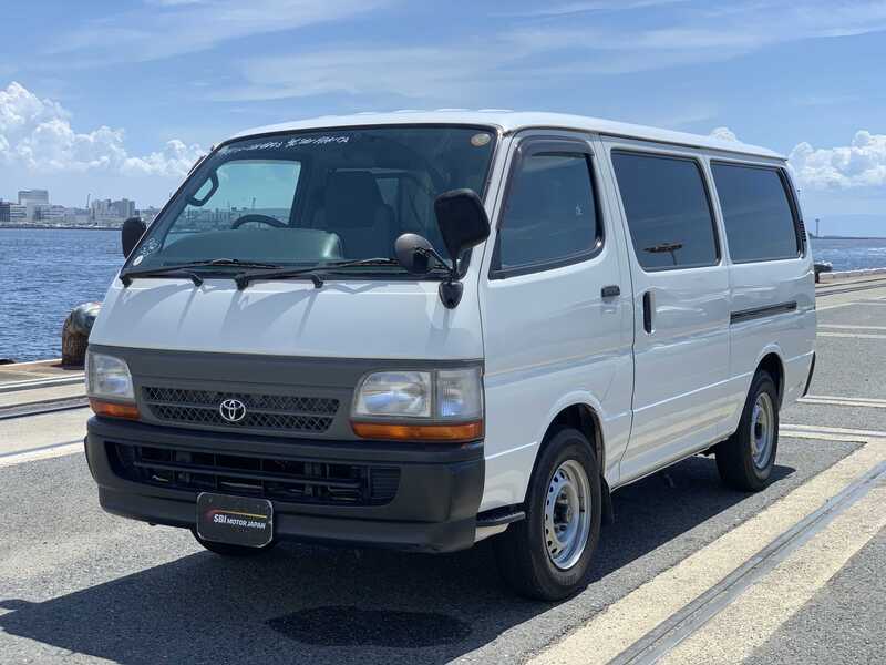 TOYOTA HIACE VAN
