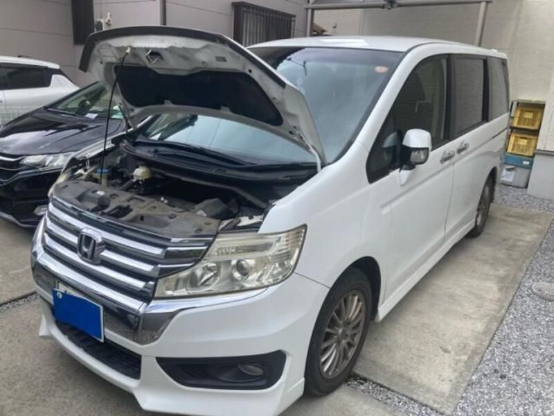 HONDA STEPWAGON SPADA