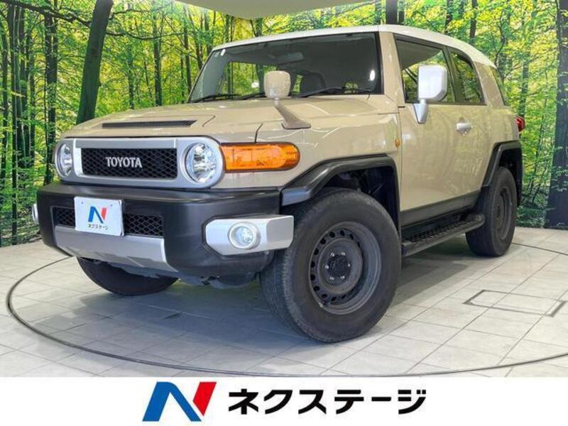 TOYOTA FJ CRUISER